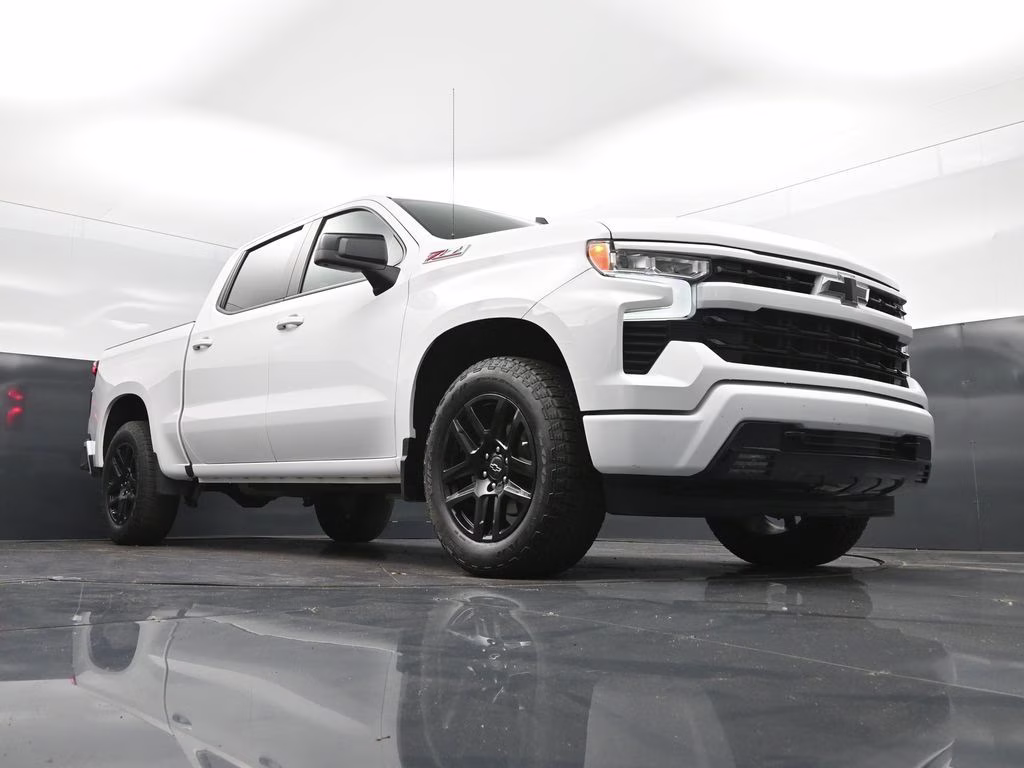 2023 Summit White Chevrolet Silverado 1500 RST 4X4 Truck