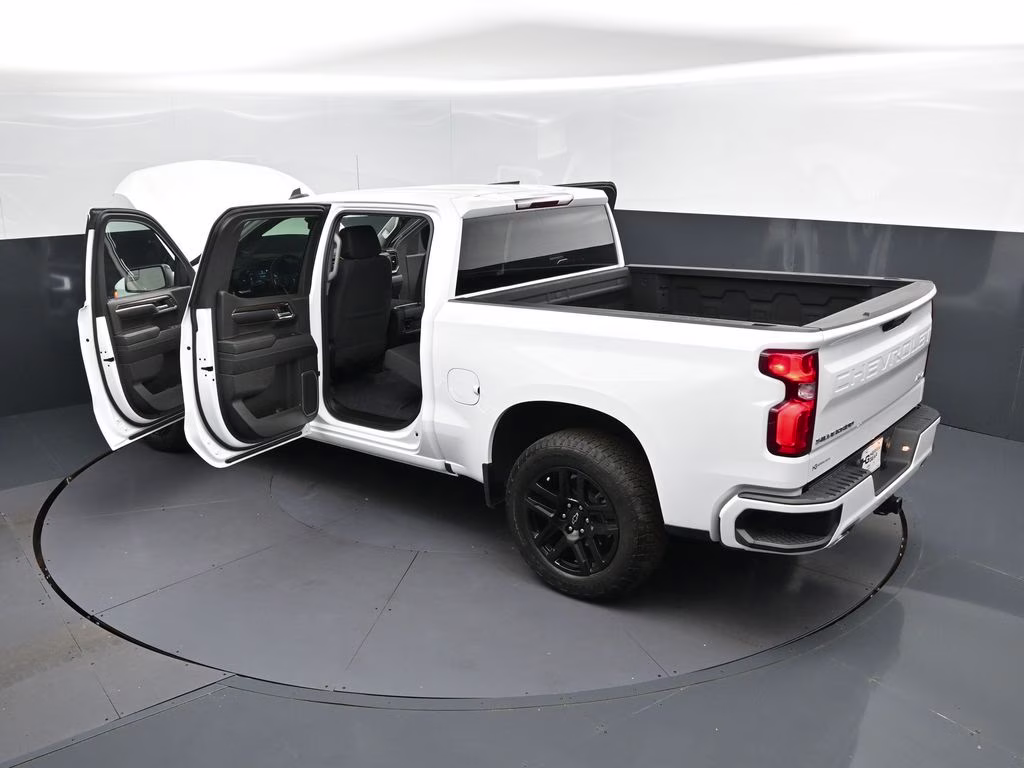 2023 Summit White Chevrolet Silverado 1500 RST 4X4 Truck