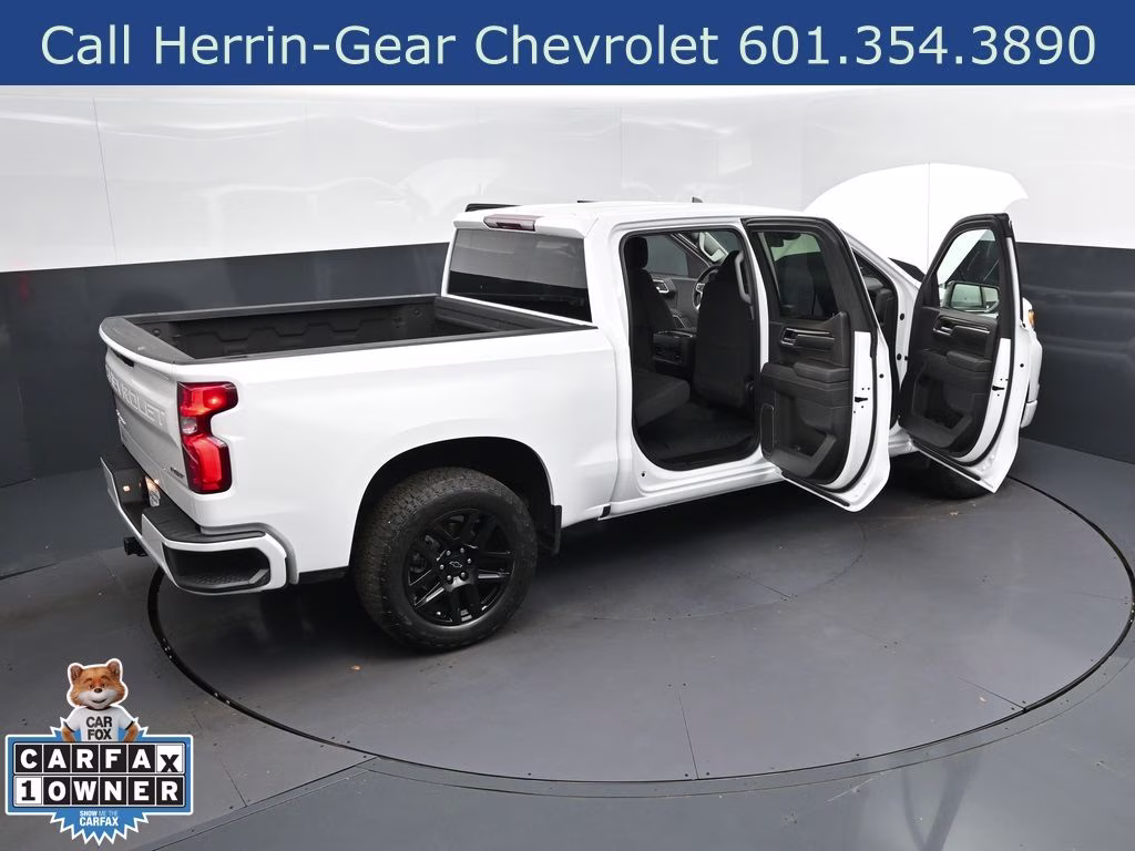 2023 Summit White Chevrolet Silverado 1500 RST 4X4 Truck