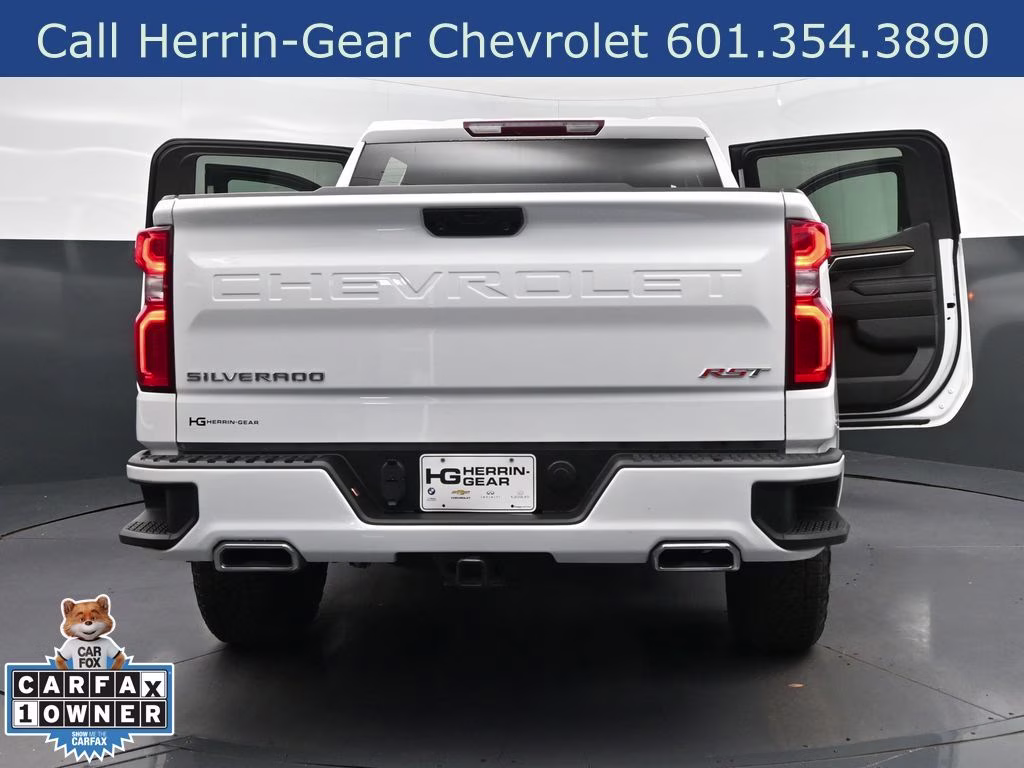2023 Summit White Chevrolet Silverado 1500 RST 4X4 Truck