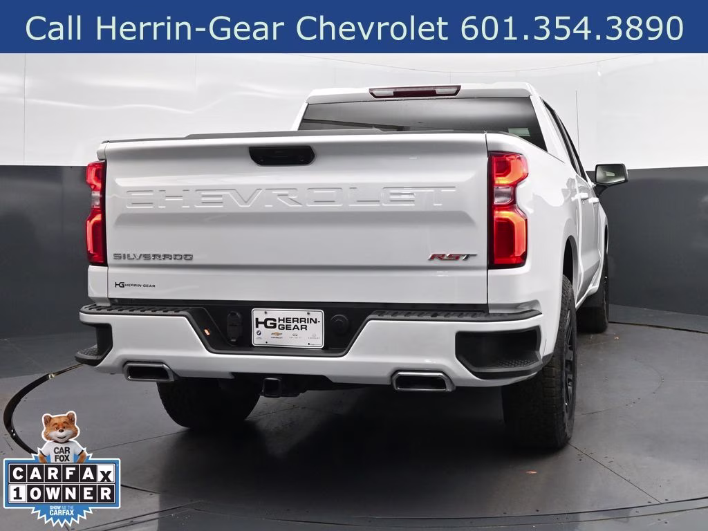2023 Summit White Chevrolet Silverado 1500 RST 4X4 Truck