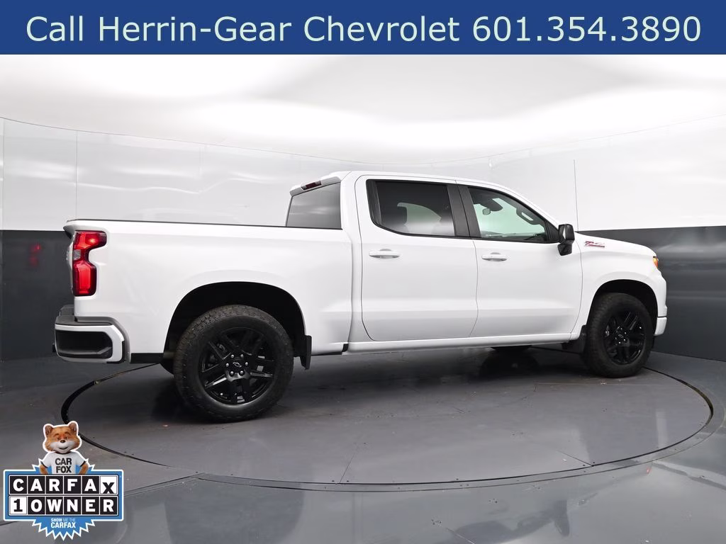 2023 Summit White Chevrolet Silverado 1500 RST 4X4 Truck