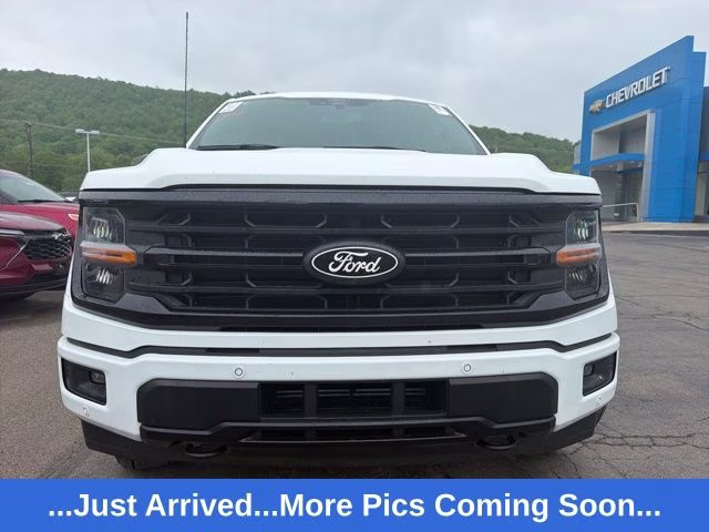 2025 Oxford White Ford F-150 XLT 4X4 Truck