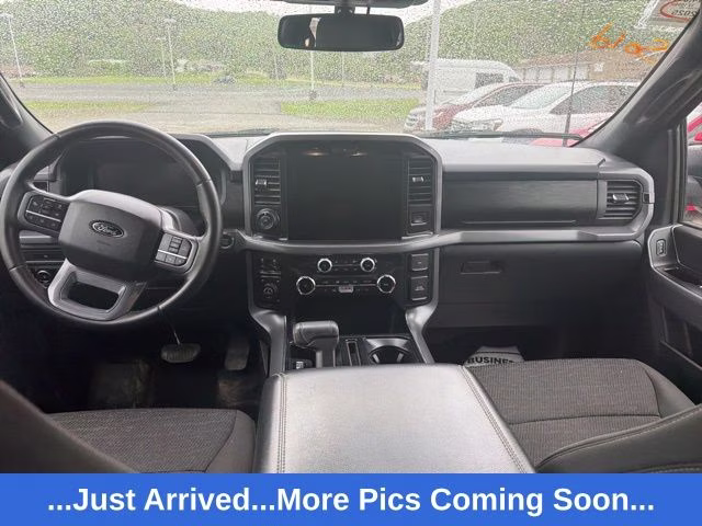 2025 Oxford White Ford F-150 XLT 4X4 Truck