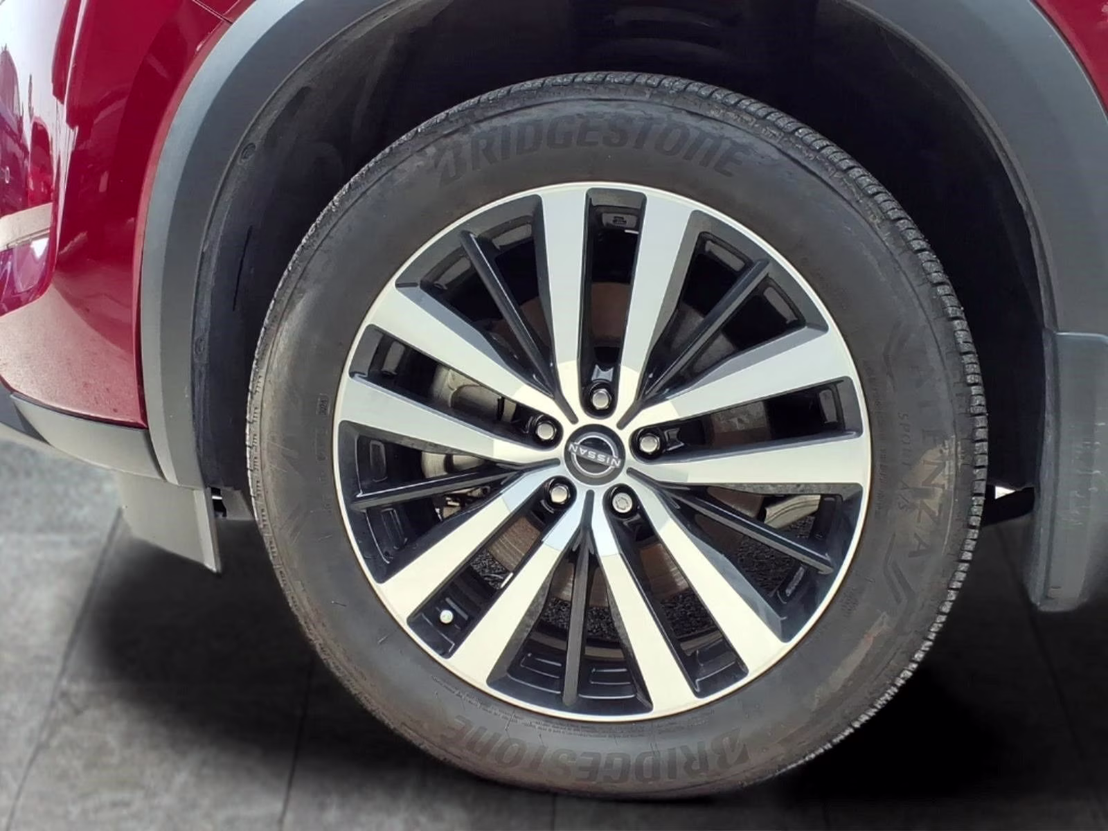 2025 Super Black Nissan Pathfinder Platinum FWD SUV