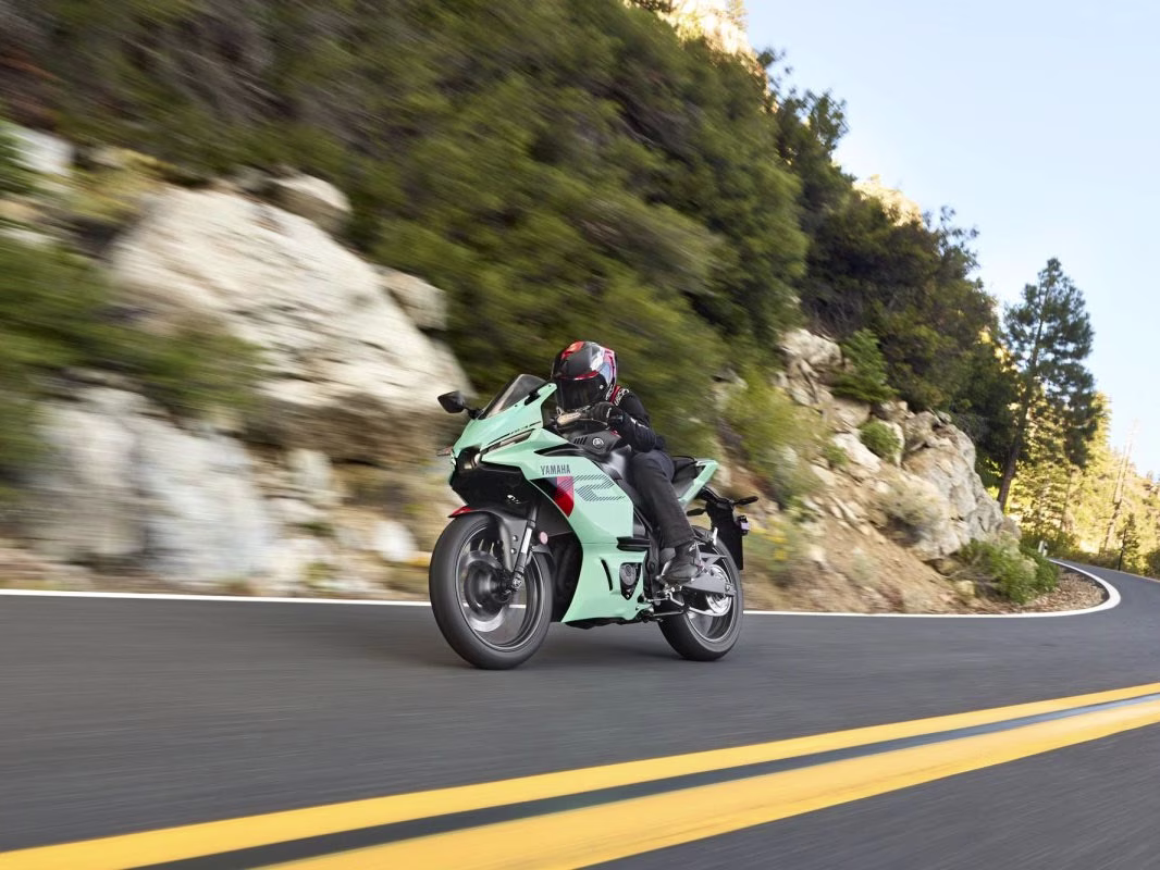 2026 Miami Mint Green / Matte Stealth Black Yamaha YZF-R3 ABS Motorcycle
