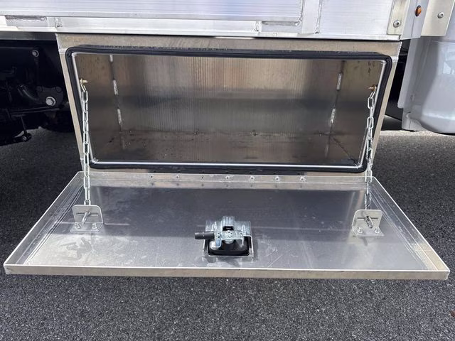 2026 Oxford White Ford Super Duty F-450 DRW XL 4X4 Chassis
