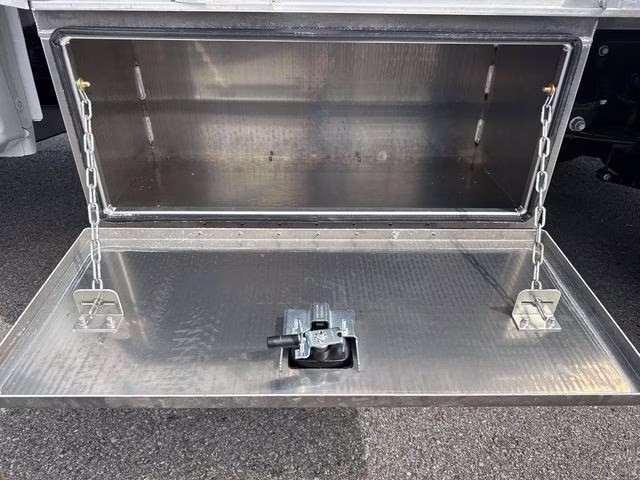 2026 Oxford White Ford Super Duty F-450 DRW XL 4X4 Chassis