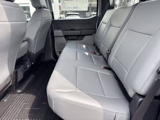 2026 Oxford White Ford Super Duty F-450 DRW XL 4X4 Chassis