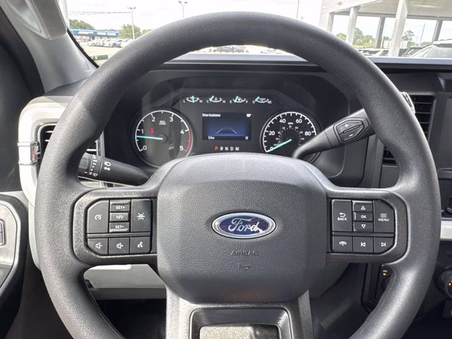 2026 Oxford White Ford Super Duty F-450 DRW XL 4X4 Chassis