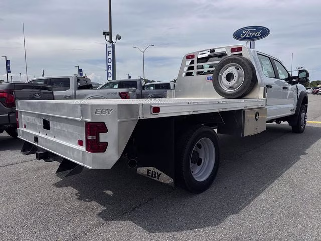 2026 Oxford White Ford Super Duty F-450 DRW XL 4X4 Chassis