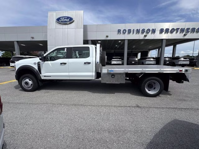 2026 Oxford White Ford Super Duty F-450 DRW XL 4X4 Chassis