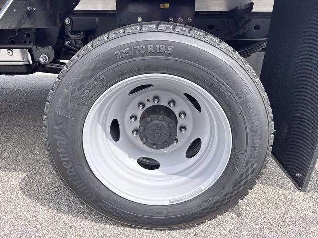 2026 Oxford White Ford Super Duty F-450 DRW XL 4X4 Chassis