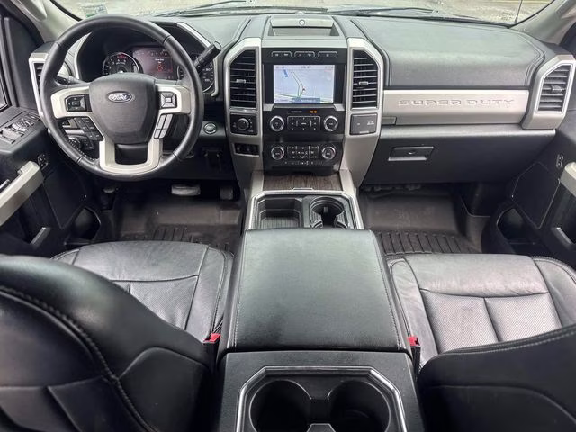 2020 Black Metallic Ford Super Duty F-250 SRW Lariat 4X4 Truck
