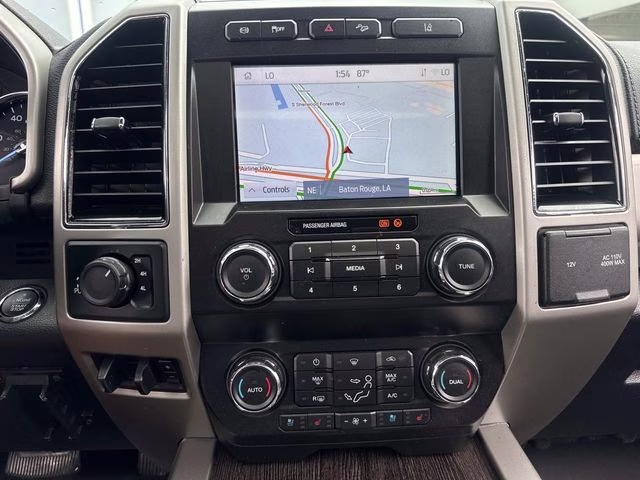 2020 Black Metallic Ford Super Duty F-250 SRW Lariat 4X4 Truck