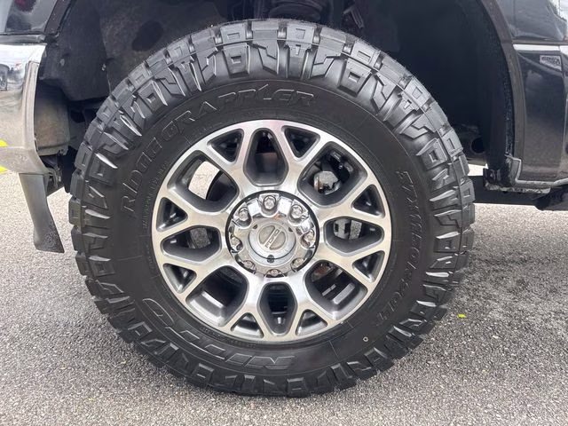 2020 Black Metallic Ford Super Duty F-250 SRW Lariat 4X4 Truck