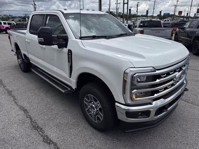 2026 White Metallic Ford Super Duty F-250 SRW Lariat 4X4 Truck