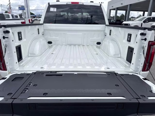 2026 White Ford F-150 Lariat RWD Truck