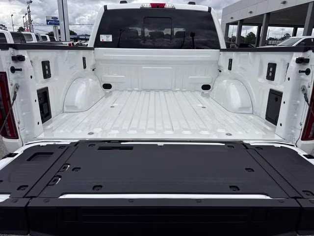 2026 White Ford F-150 Platinum 4X4 Truck