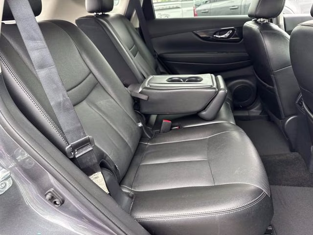 2018 Gun Metallic Nissan Rogue SL AWD SUV