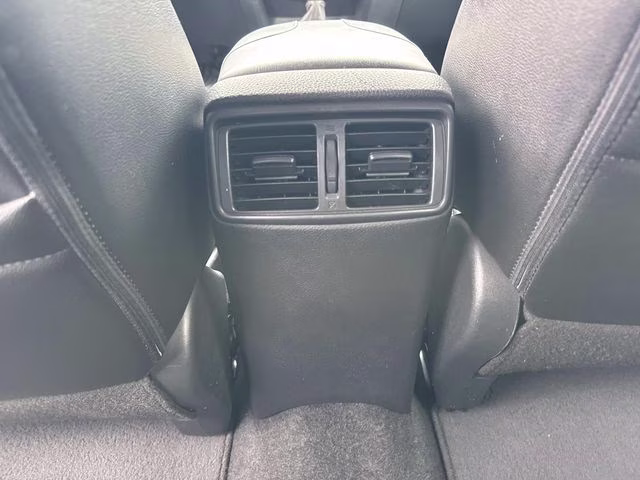 2018 Gun Metallic Nissan Rogue SL AWD SUV
