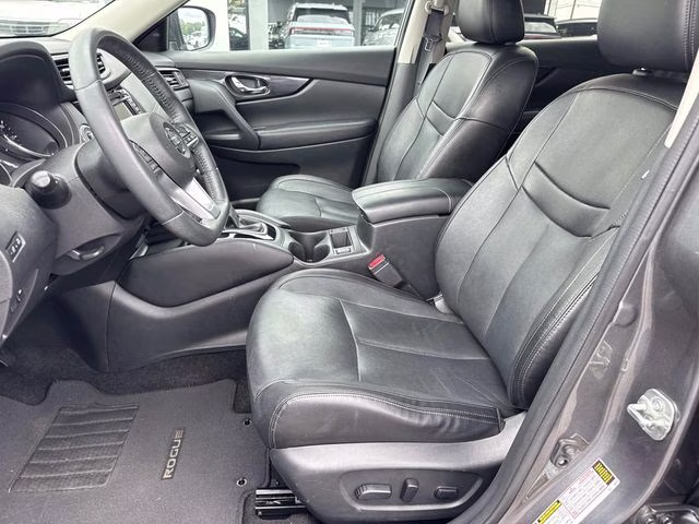 2018 Gun Metallic Nissan Rogue SL AWD SUV