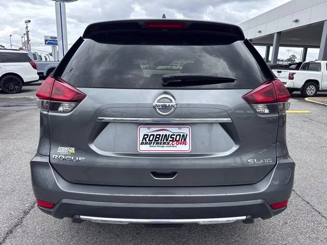 2018 Gun Metallic Nissan Rogue SL AWD SUV