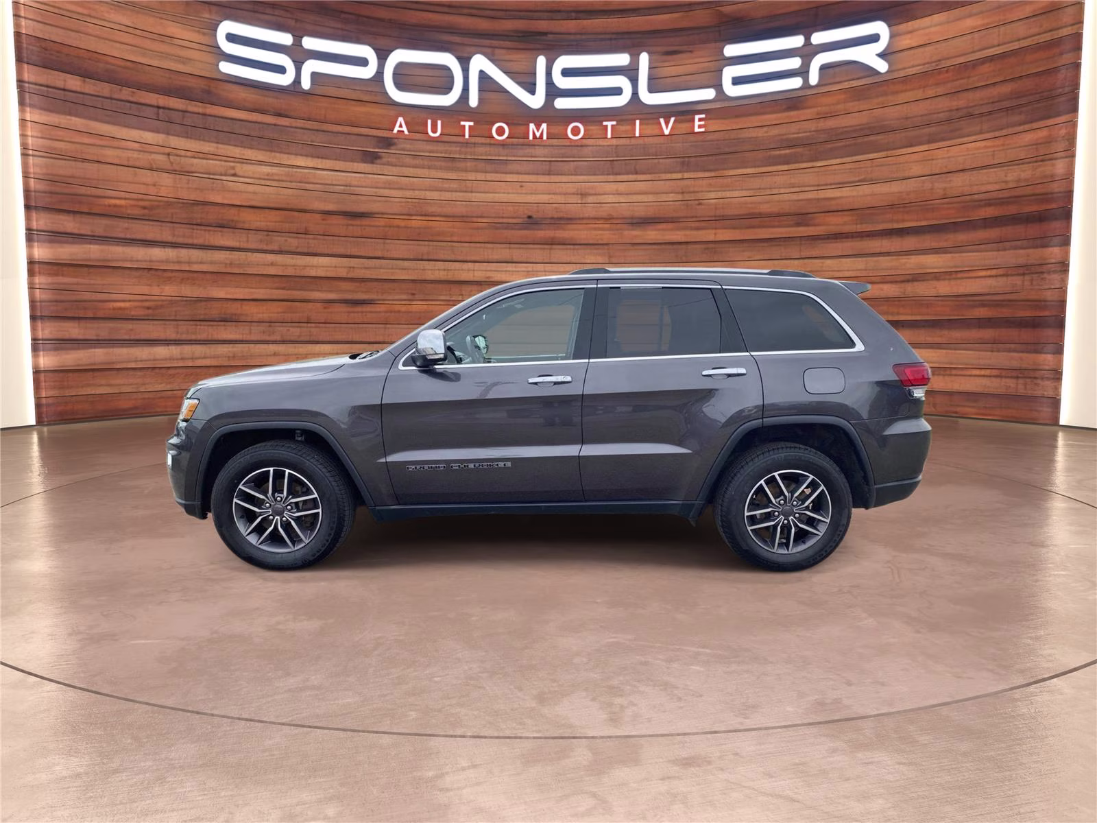 2020 Granite Crystal Metallic Clearcoat Jeep Grand Cherokee Limited 4X4 SUV
