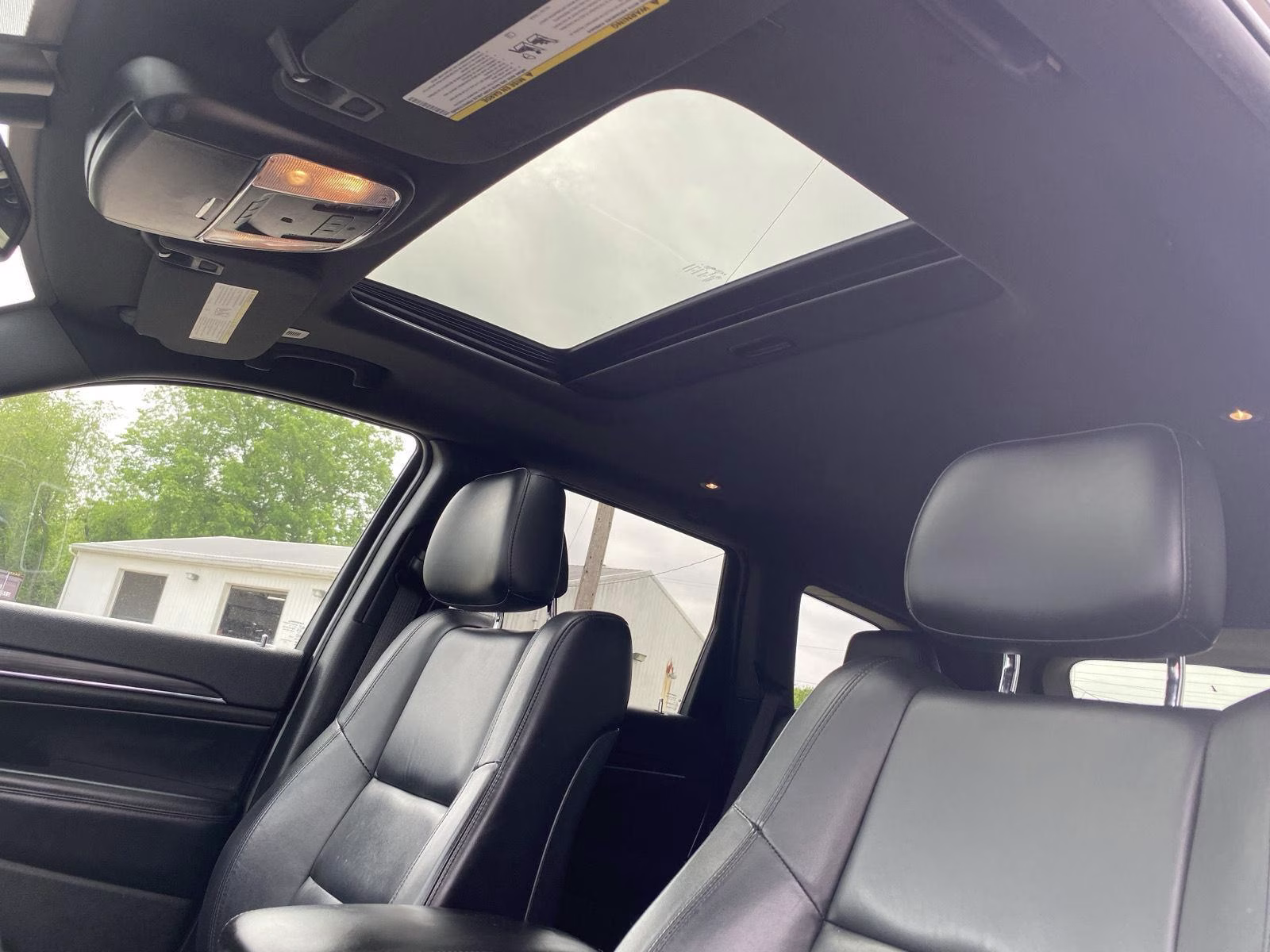 2020 Granite Crystal Metallic Clearcoat Jeep Grand Cherokee Limited 4X4 SUV