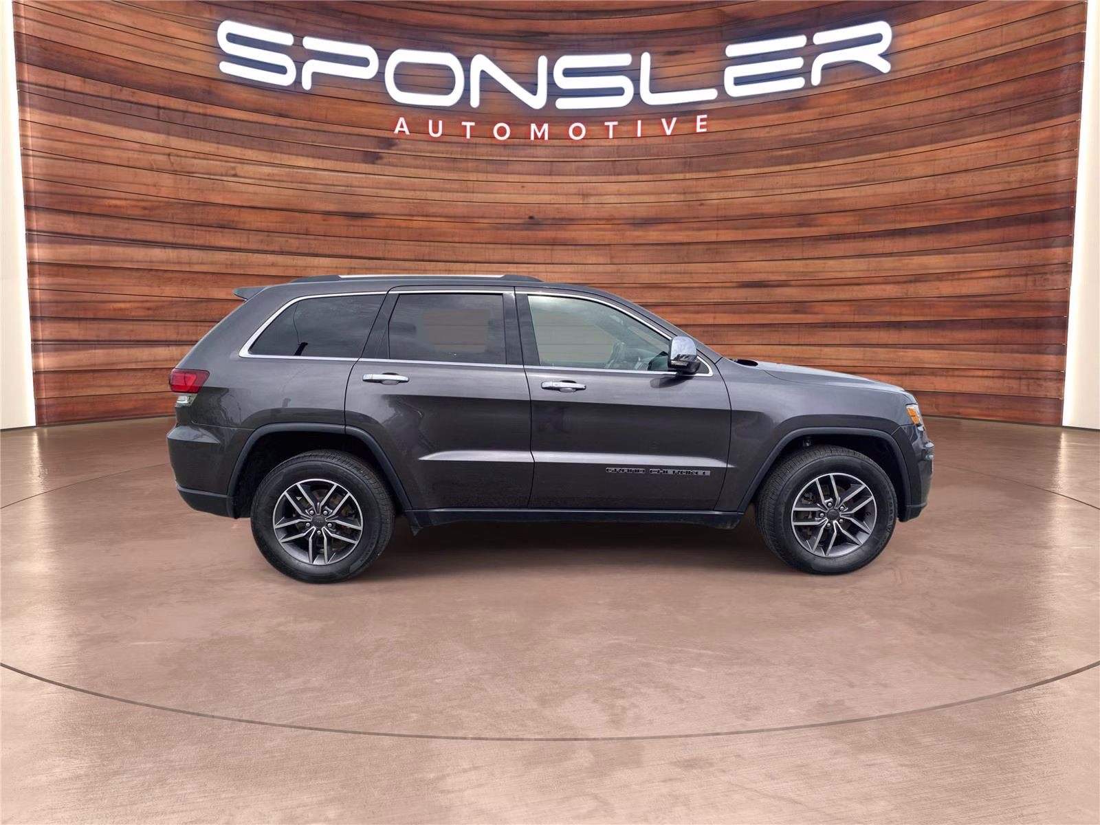 2020 Granite Crystal Metallic Clearcoat Jeep Grand Cherokee Limited 4X4 SUV