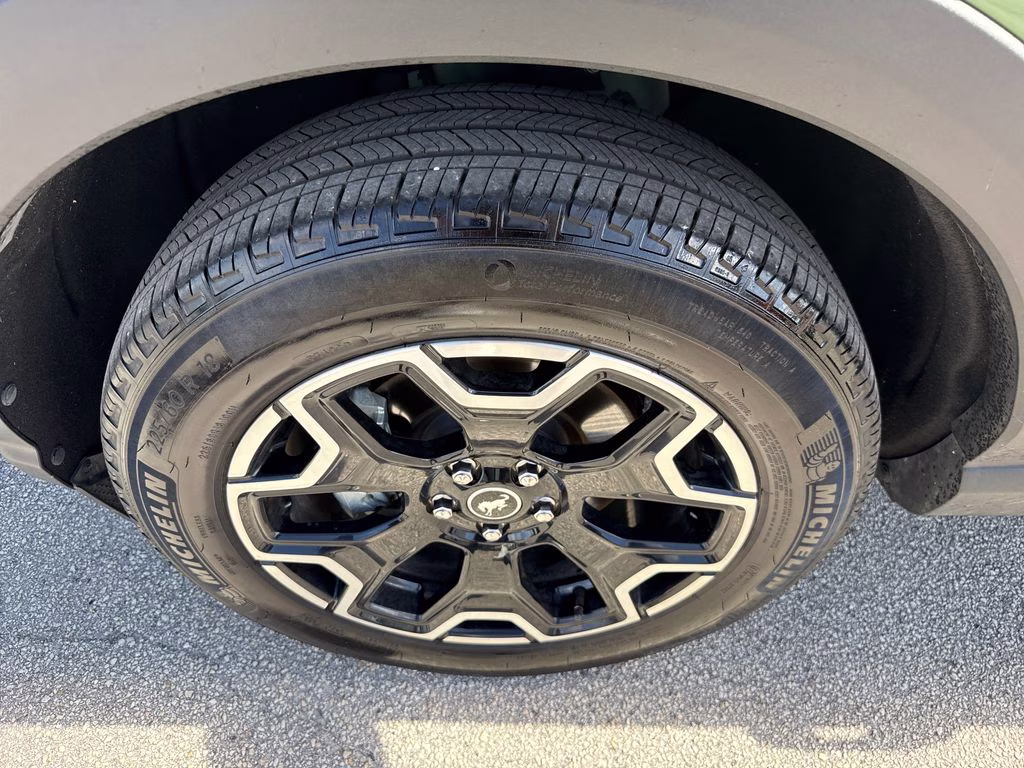 2025 Eruption Green Metallic Ford Bronco Sport Outer Banks 4X4 SUV