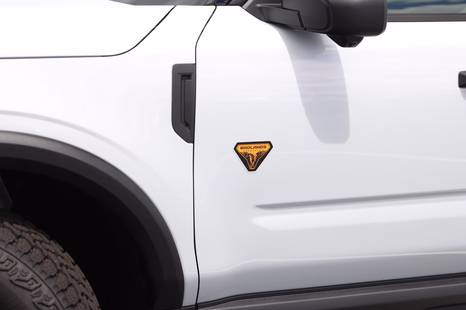 2026 Space White Metallic Ford Bronco Sport Badlands 4X4 SUV