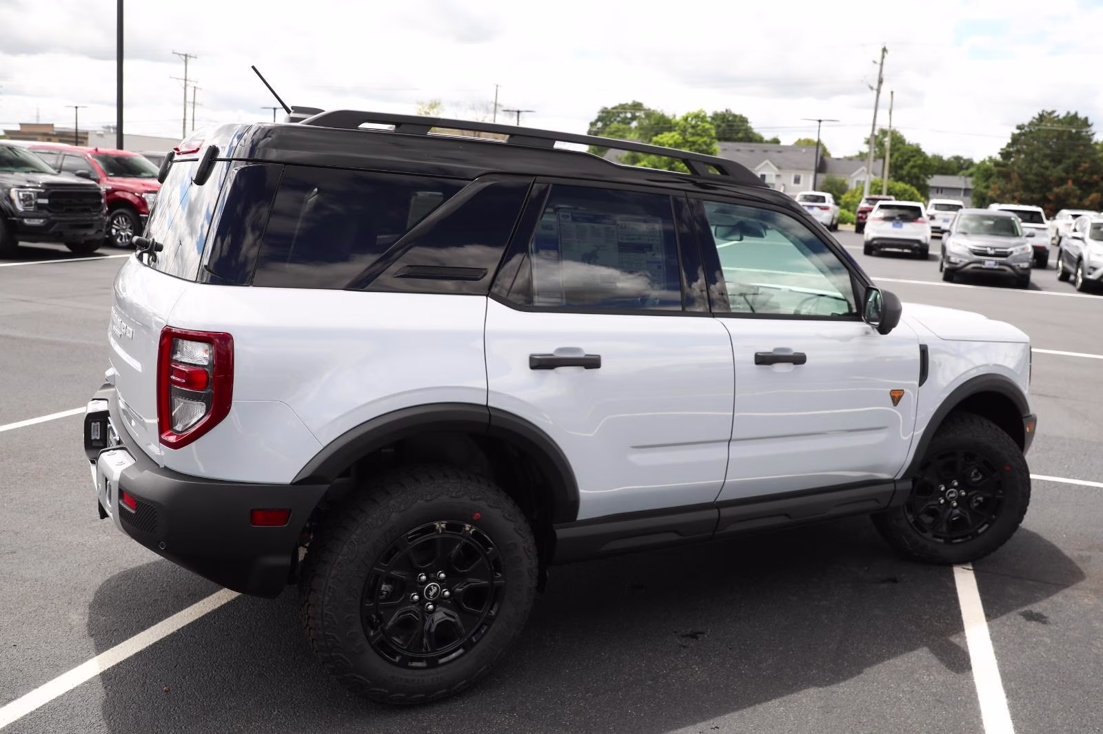 2026 Space White Metallic Ford Bronco Sport Badlands 4X4 SUV