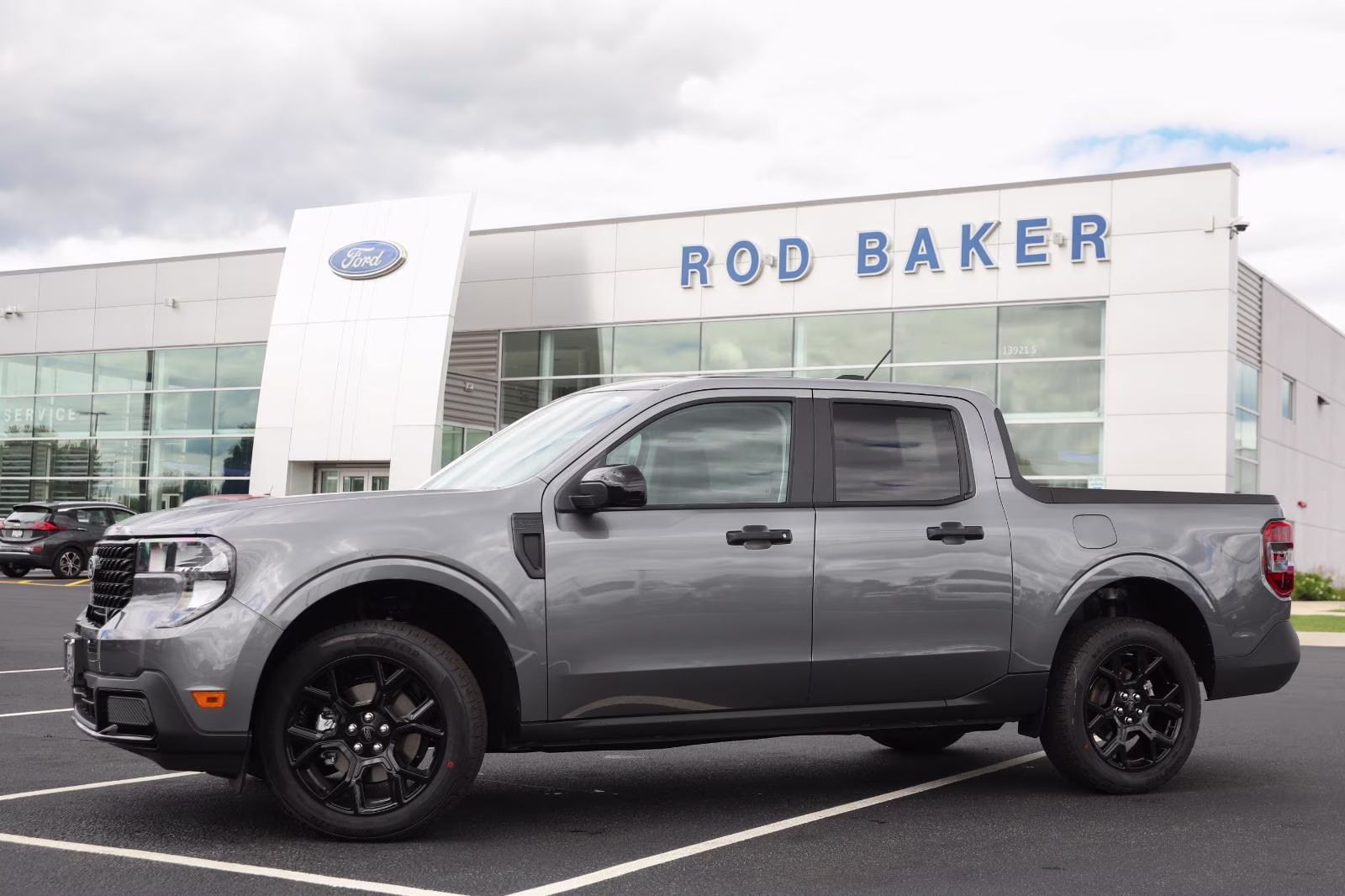 2026 Carbonized Gray Metallic Ford Maverick XLT AWD Truck