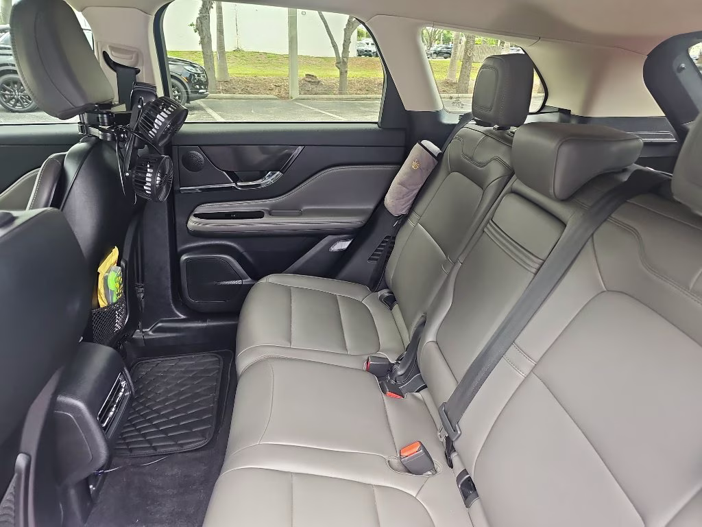2024 Infinite Black Metallic Clearcoat Lincoln Corsair Premiere FWD SUV