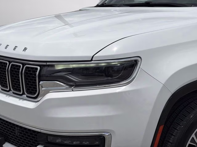 2024 Bright White Clearcoat Jeep Wagoneer Series II RWD SUV
