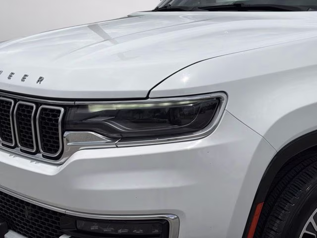 2024 Bright White Clearcoat Jeep Wagoneer Series II RWD SUV