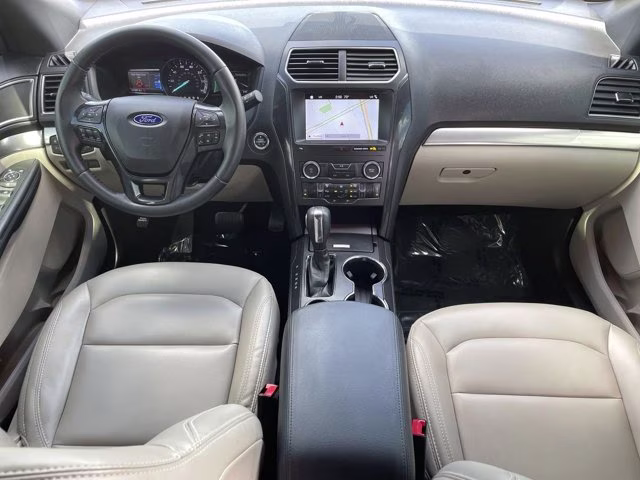 2019 Burgundy Ford Explorer XLT FWD SUV