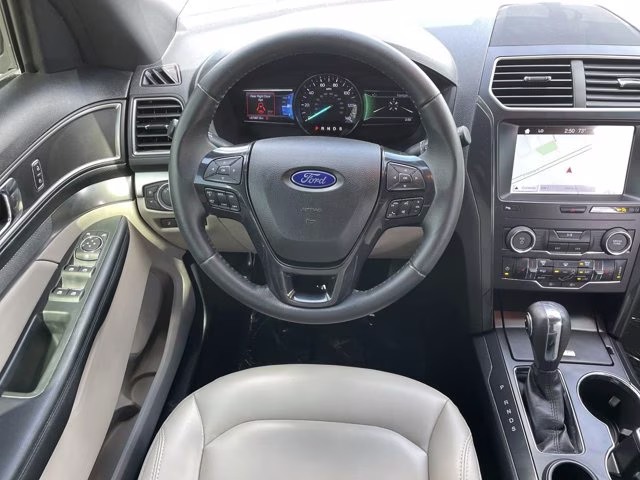 2019 Burgundy Ford Explorer XLT FWD SUV