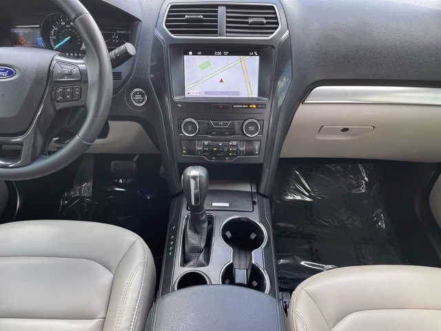 2019 Burgundy Ford Explorer XLT FWD SUV