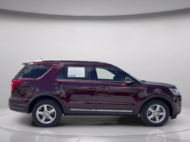 2019 Burgundy Ford Explorer XLT FWD SUV