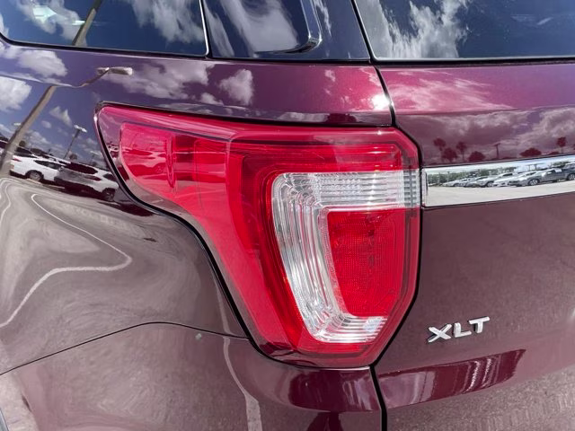 2019 Burgundy Ford Explorer XLT FWD SUV
