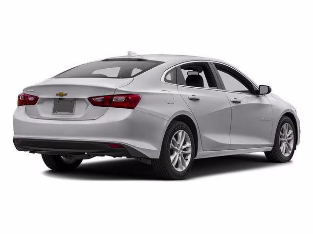 2017 Silver Ice Metallic Chevrolet Malibu LT FWD Sedan