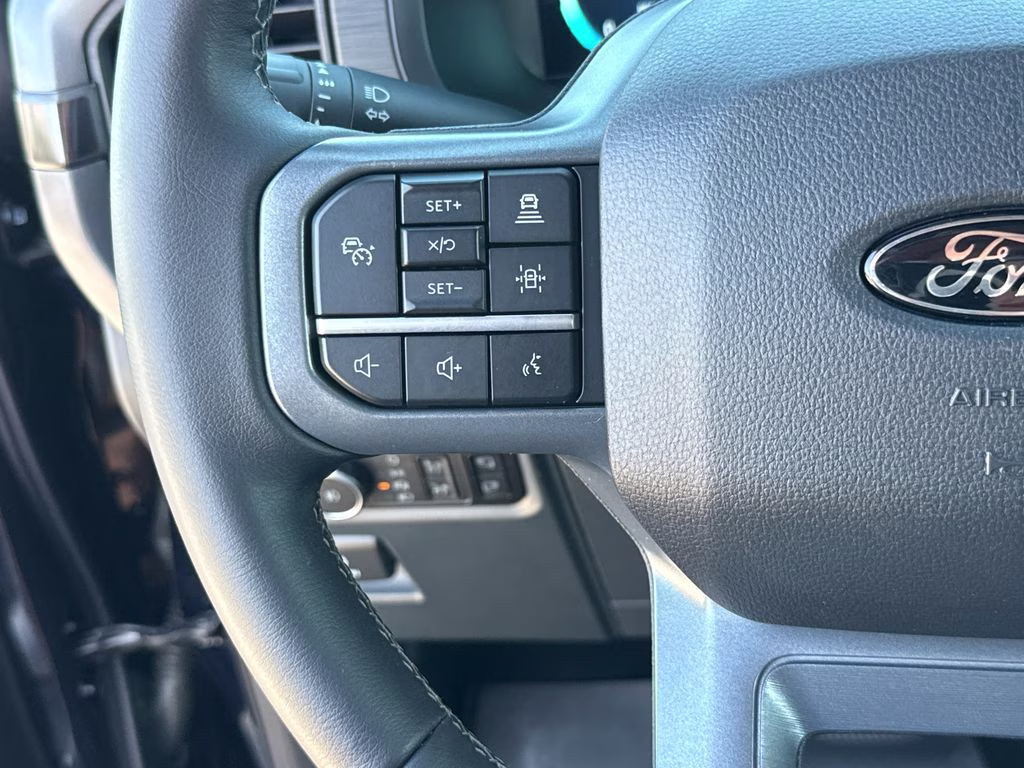 2025 Antimatter Blue Metallic Ford F-150 XLT 4X4 Truck