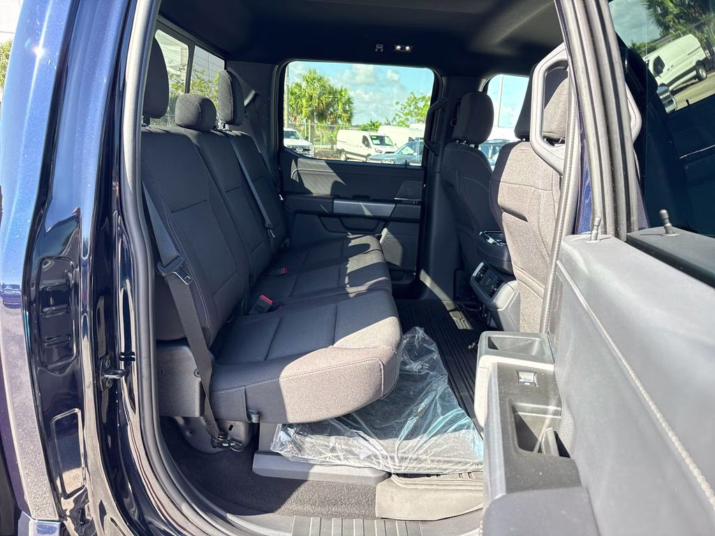 2025 Antimatter Blue Metallic Ford F-150 XLT 4X4 Truck