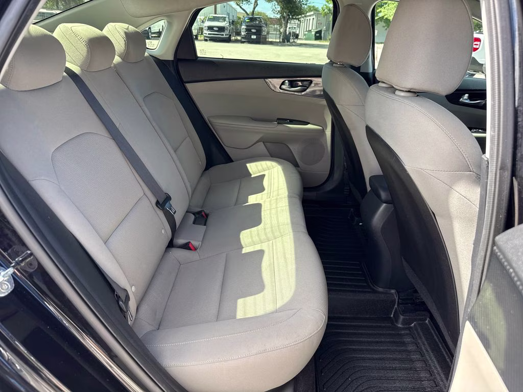 2021 Aurora Black Pearl Kia Forte LXS FWD Sedan