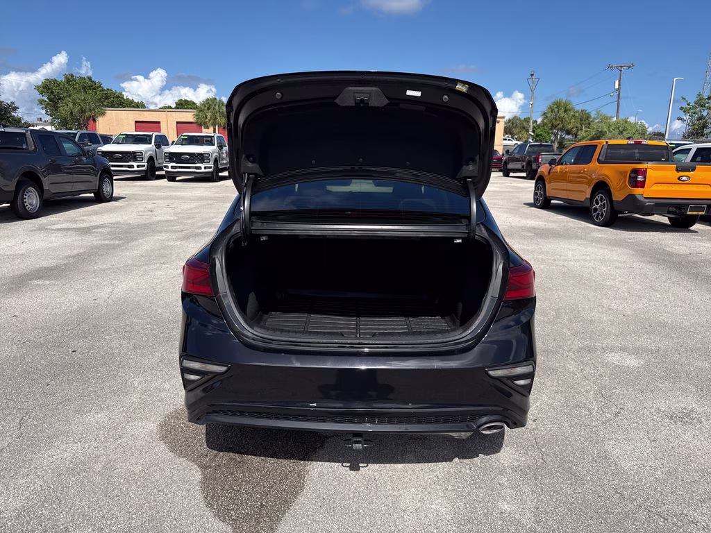 2021 Aurora Black Pearl Kia Forte LXS FWD Sedan