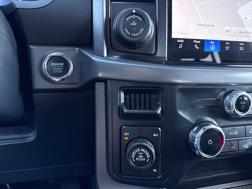 2025 Antimatter Blue Metallic Ford F-150 XLT 4X4 Truck