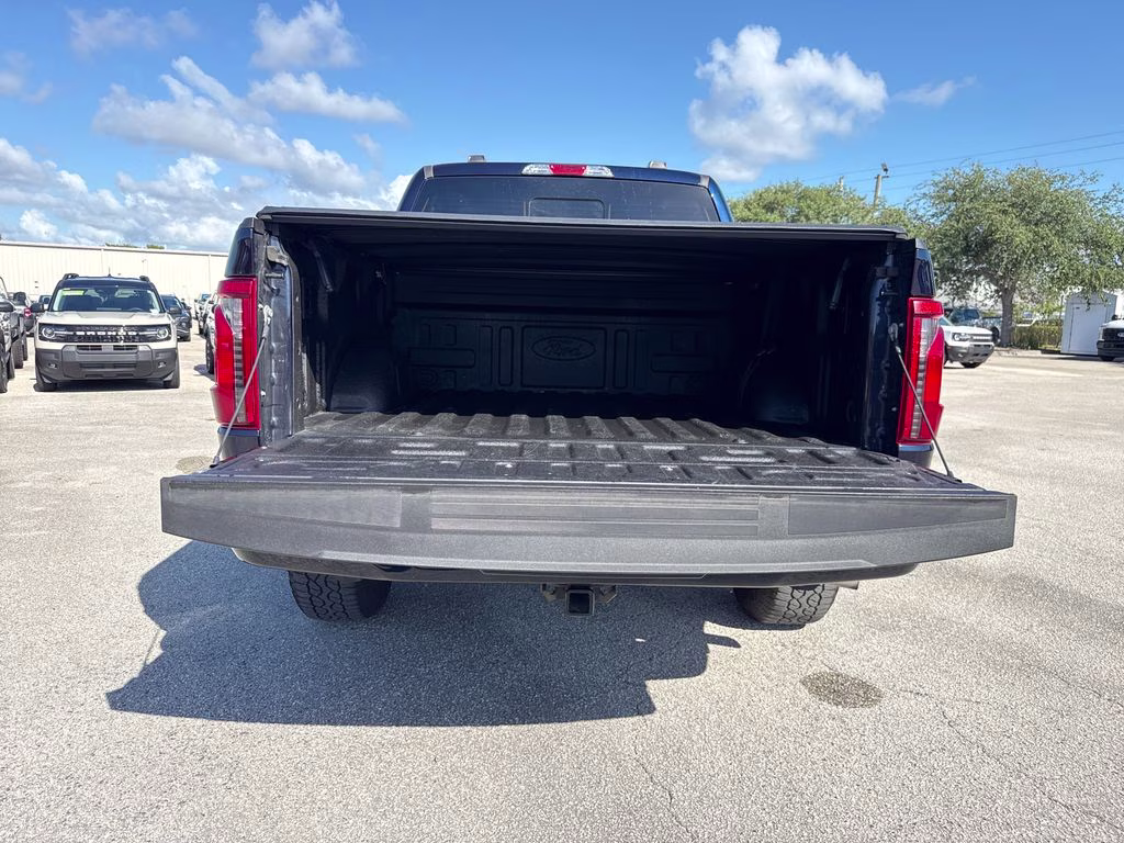 2025 Antimatter Blue Metallic Ford F-150 XLT 4X4 Truck