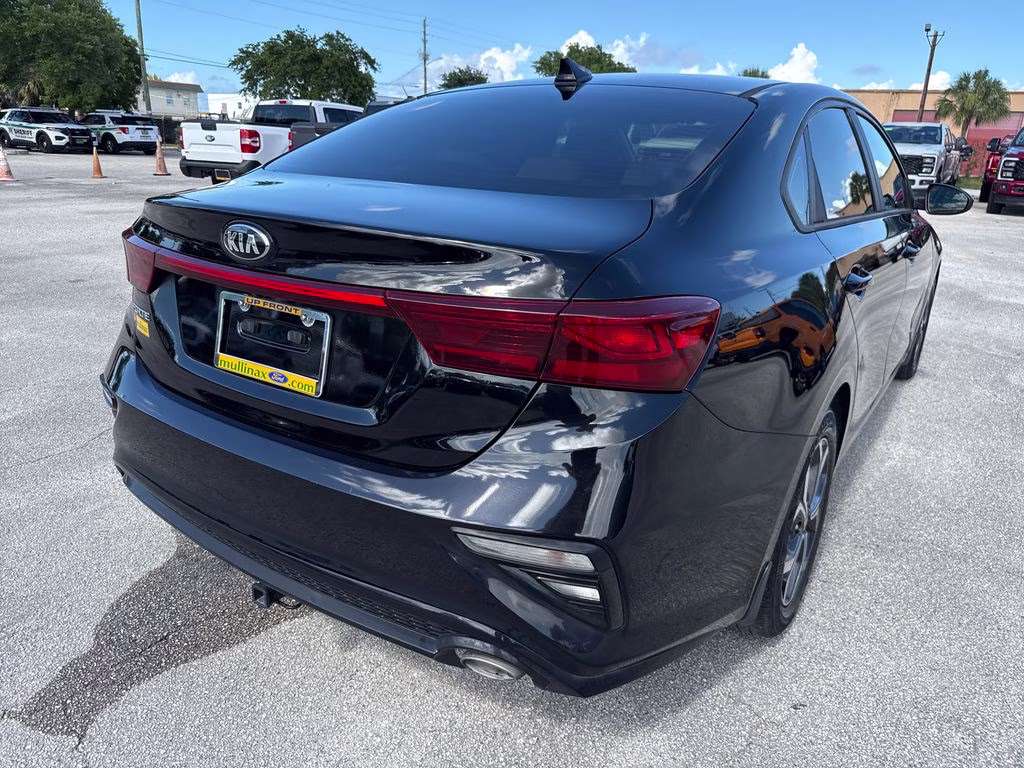 2021 Aurora Black Pearl Kia Forte LXS FWD Sedan